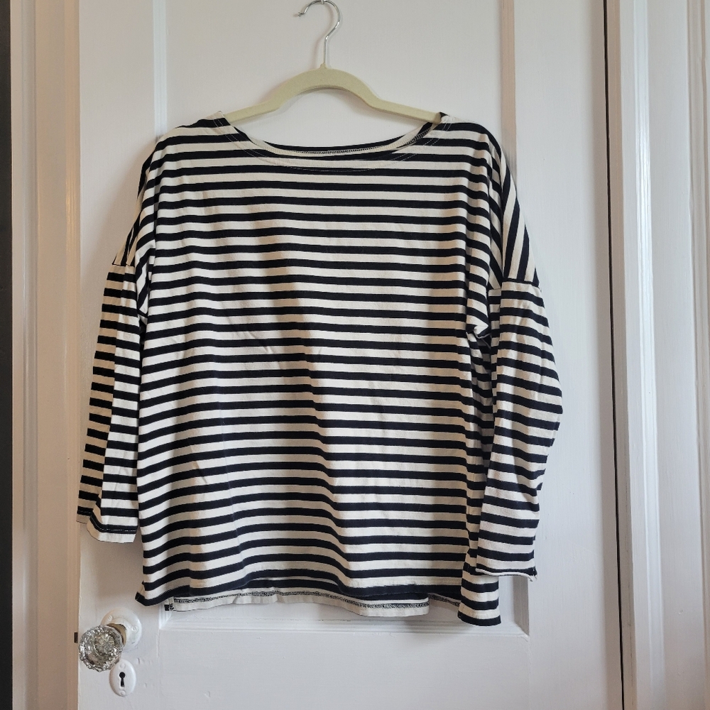 Tradlands black and off white striped boatneck tee